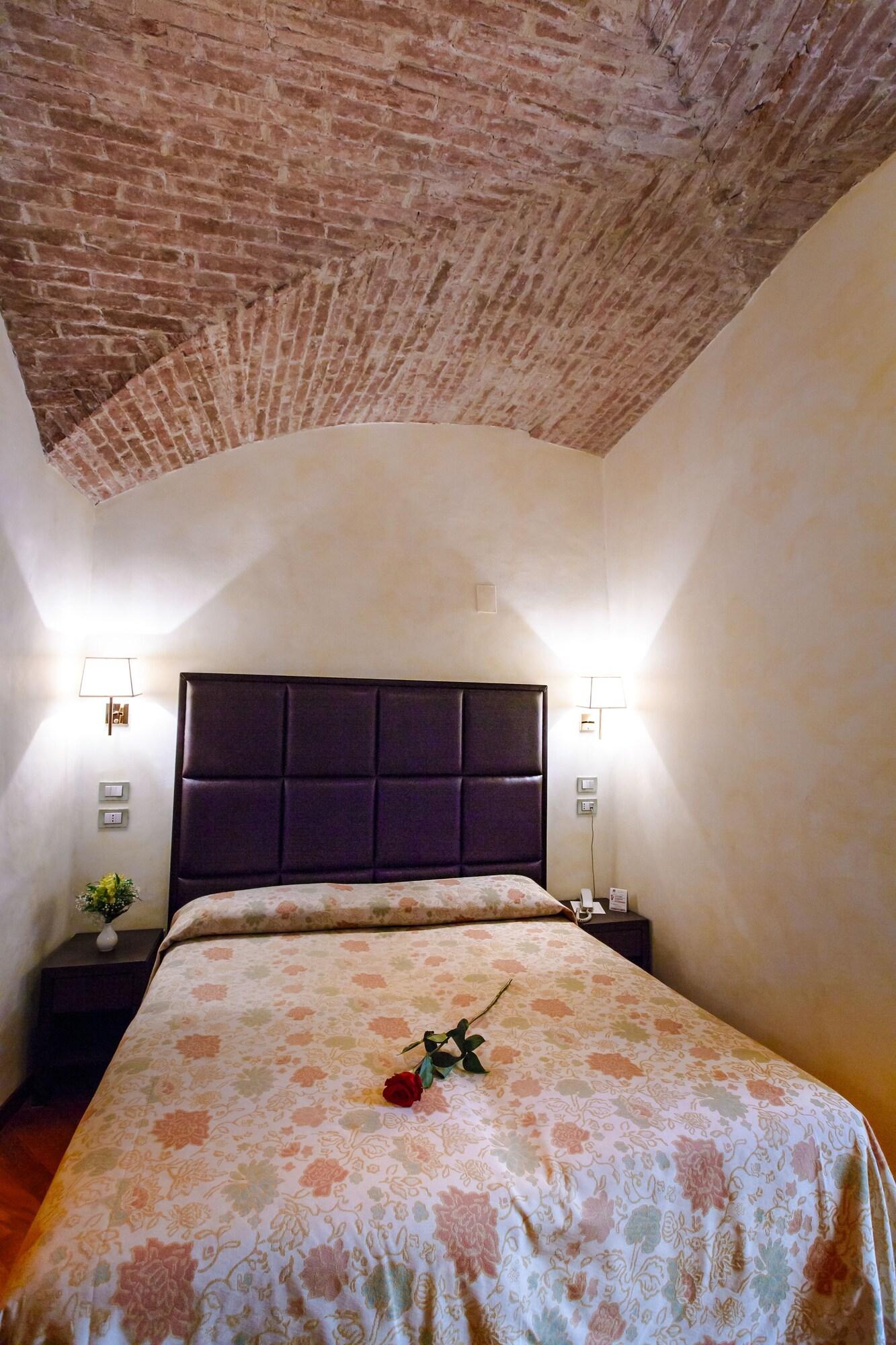 Hotel Fortuna Перуджа Екстер'єр фото