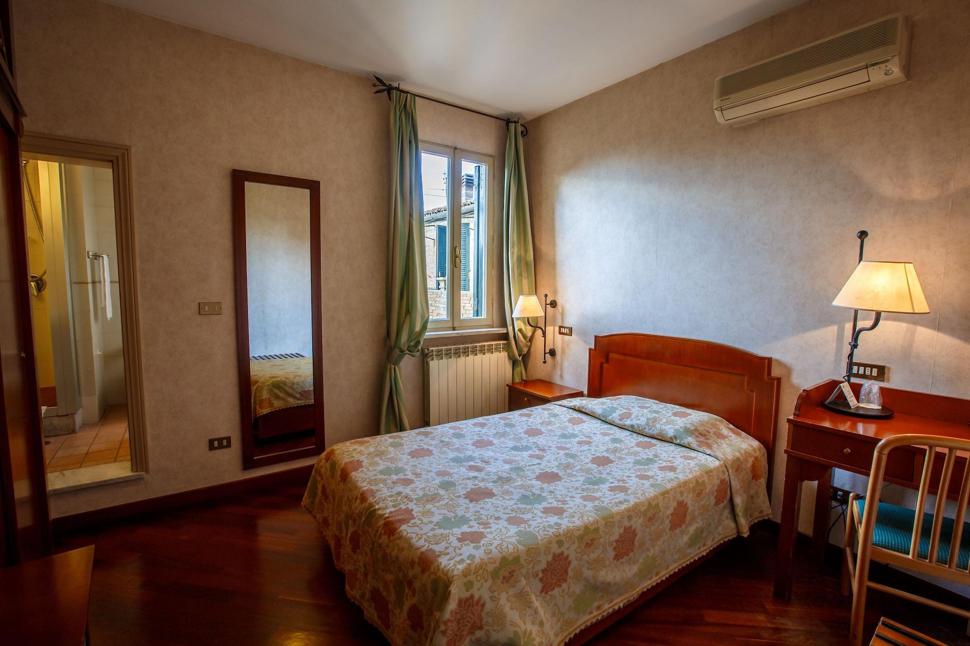 Hotel Fortuna Перуджа Екстер'єр фото