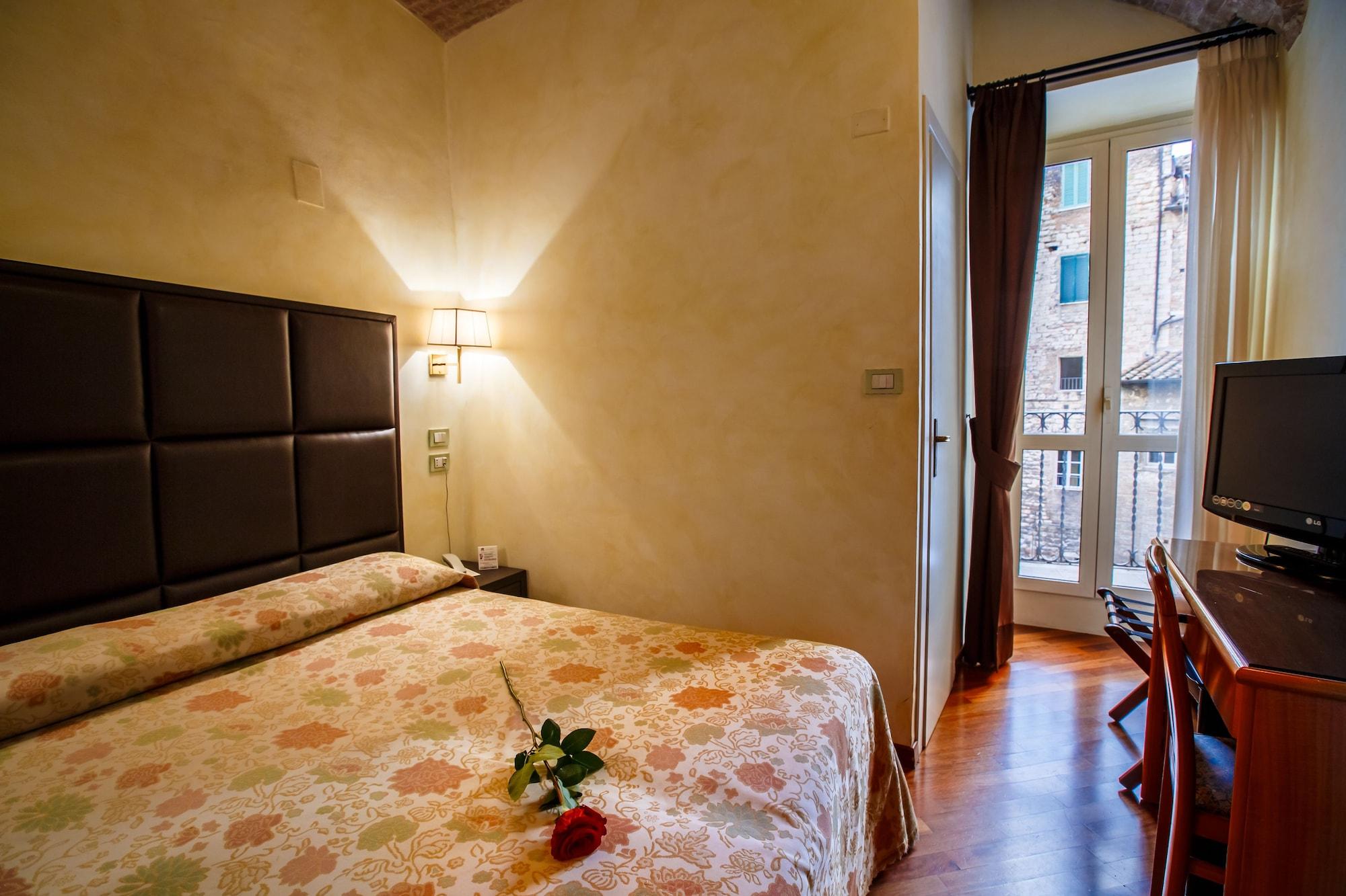 Hotel Fortuna Перуджа Екстер'єр фото